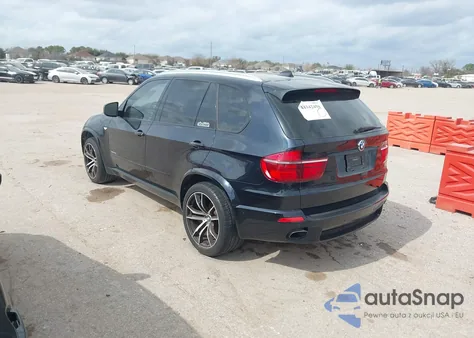 2011 BMW X5 xDrive50I z USA, uszkodzony, nr VIN 5UXZV8C54BL418978